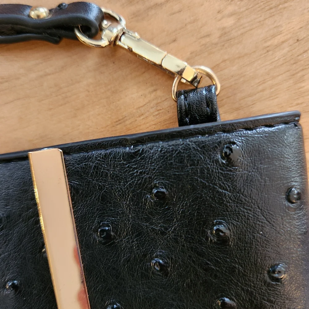 Black Exotic Mixed-Texture Envelope Clutch & WristletElevate your accessory ga - Picture 2 of 7